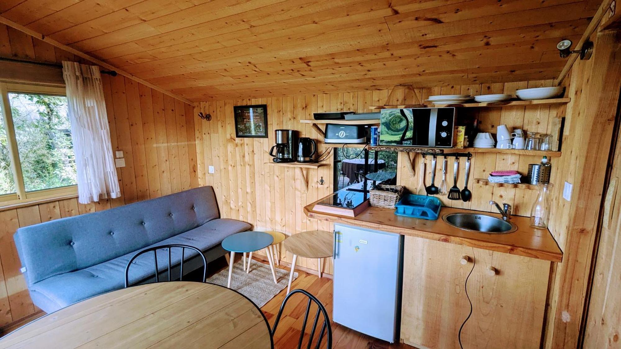 Cabanes Et Lodges Du Belvedere Serrieres-sur-Ain Exterior foto