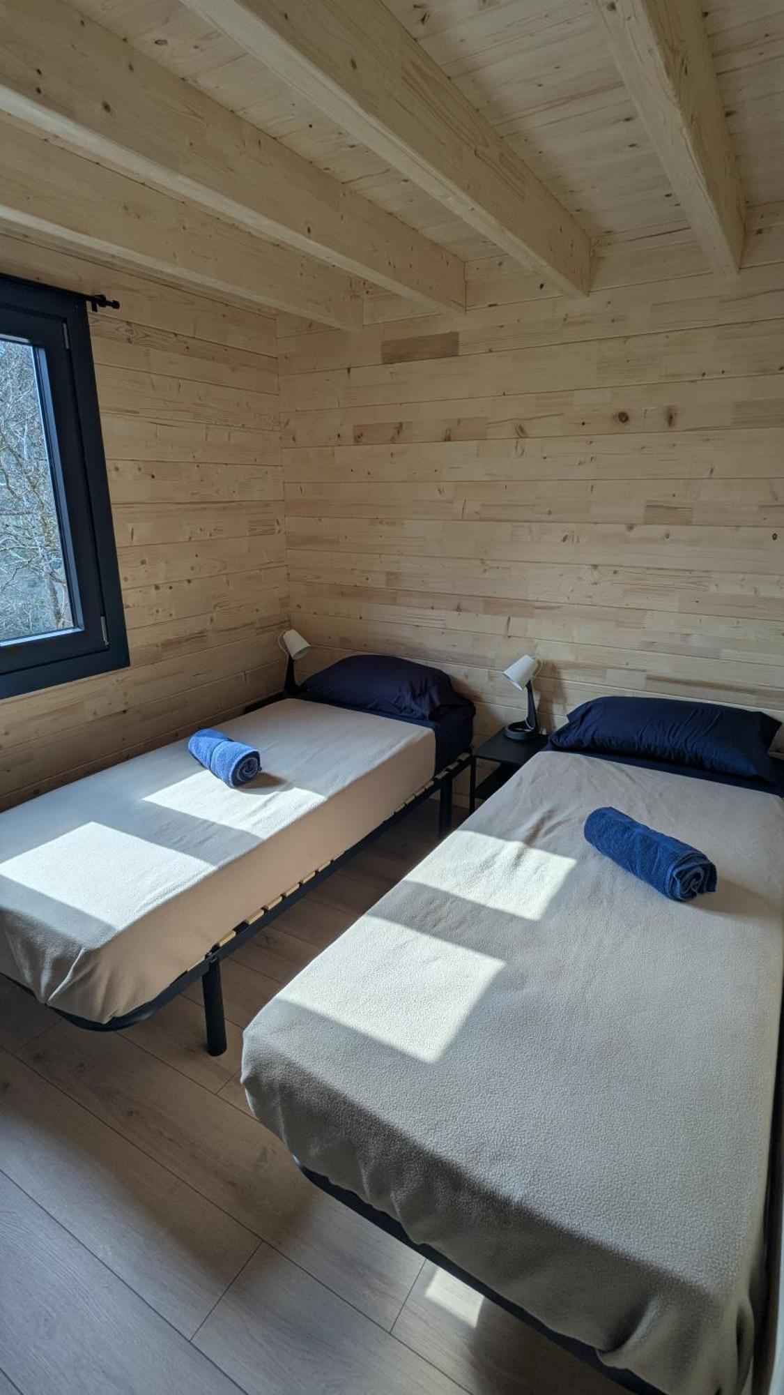 Cabanes Et Lodges Du Belvedere Serrieres-sur-Ain Exterior foto
